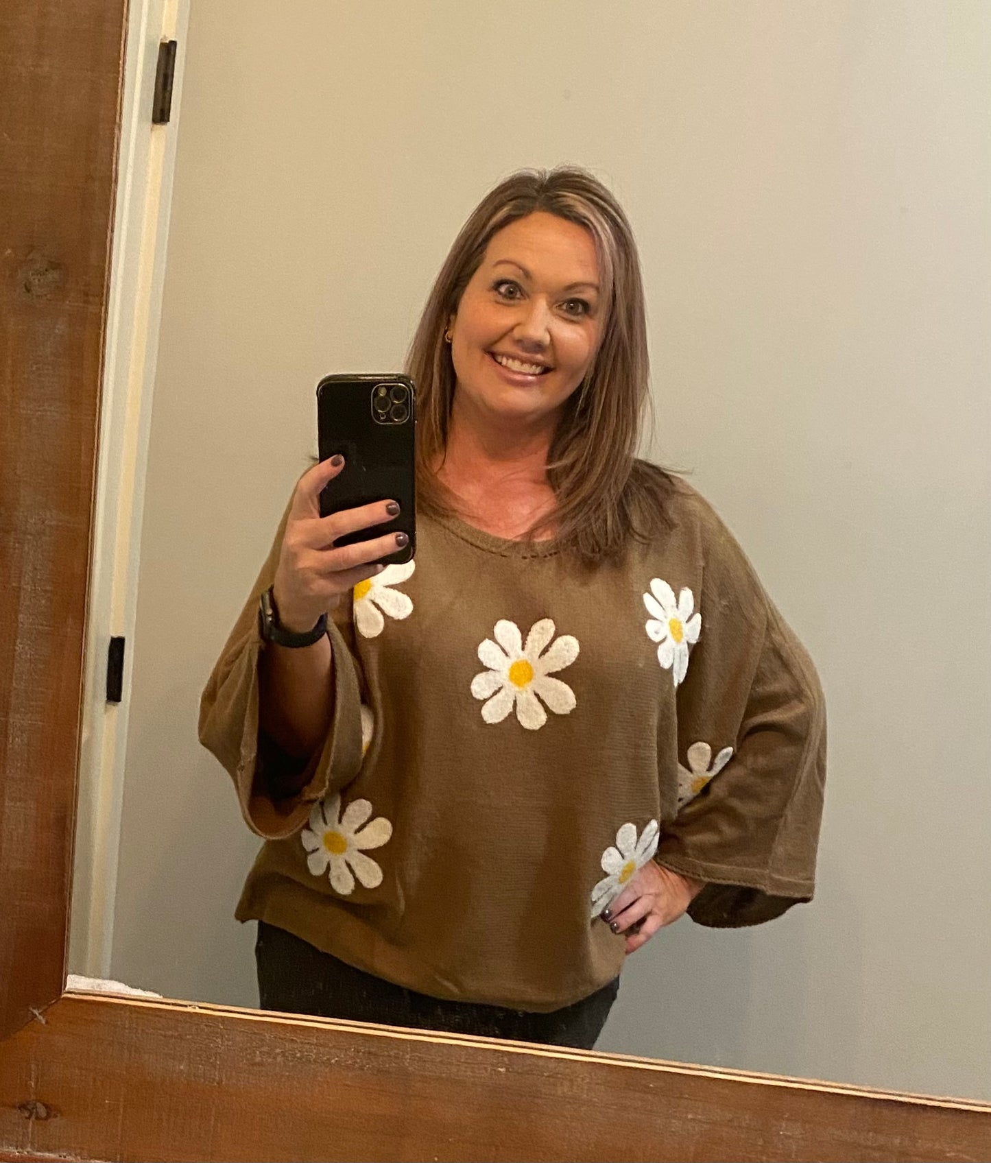 FOREVER FLOWER SWEATER