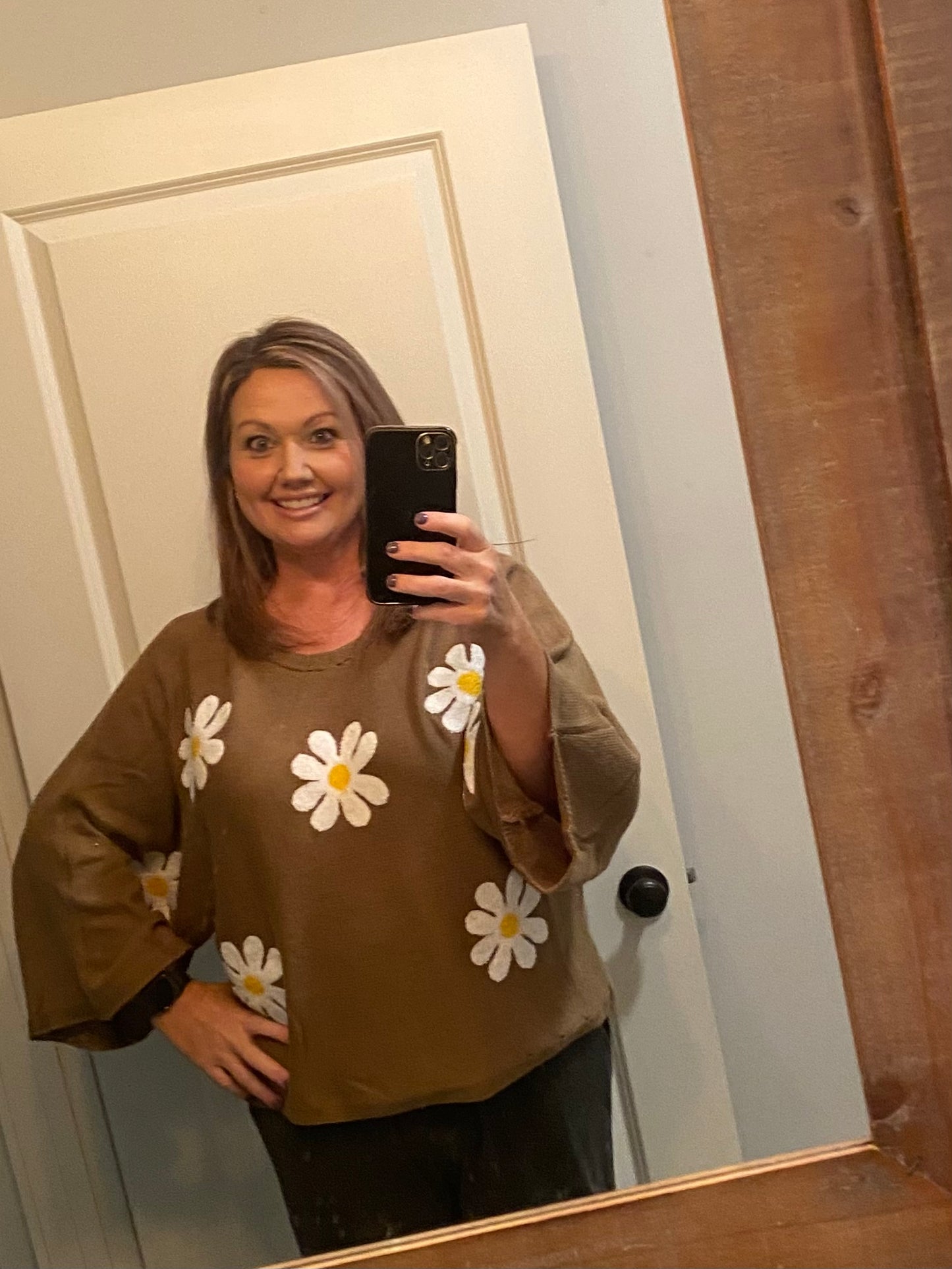 FOREVER FLOWER SWEATER
