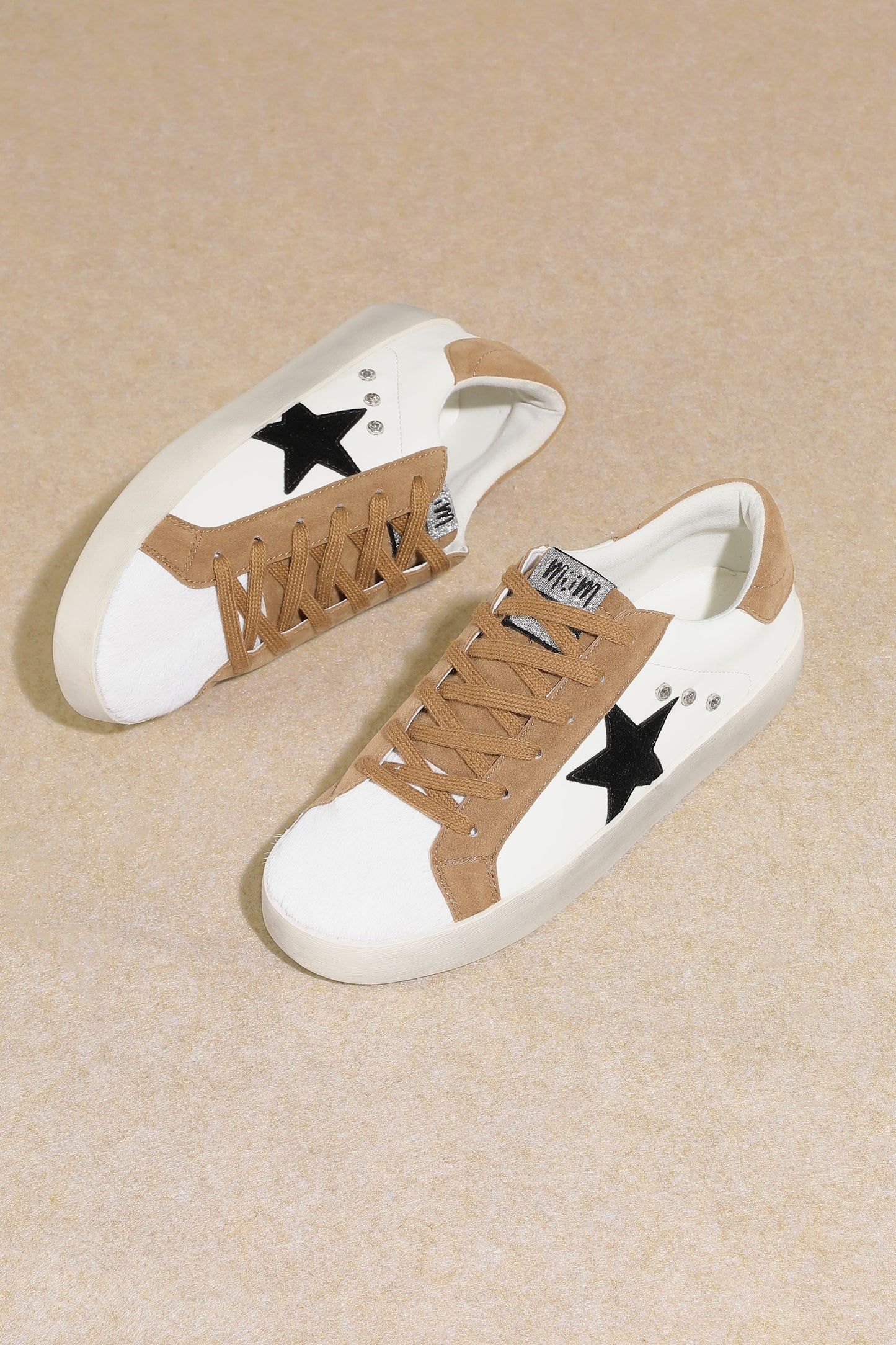 BRADY SNEAKERS