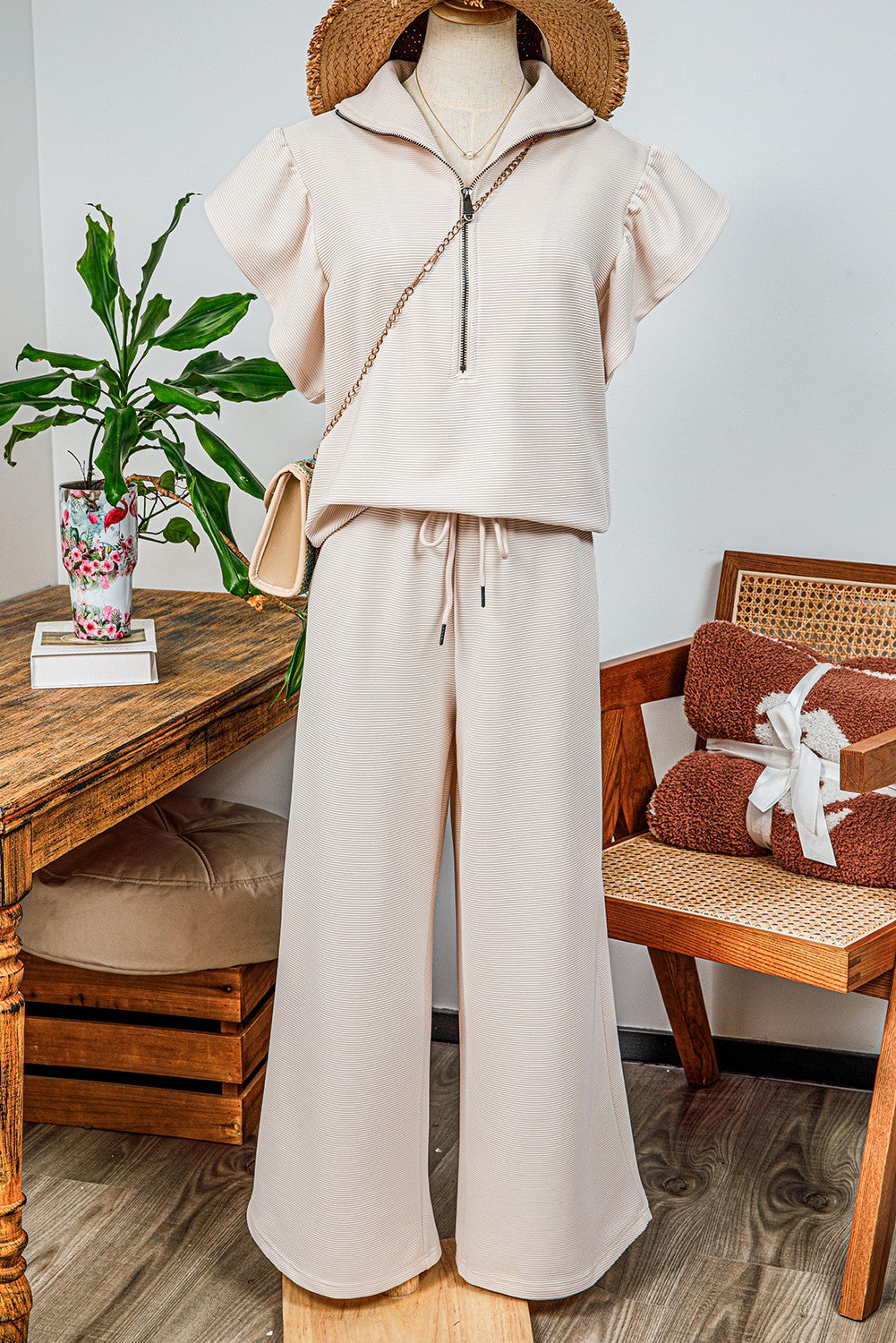 RUFFLED SLEEVE PANT SET