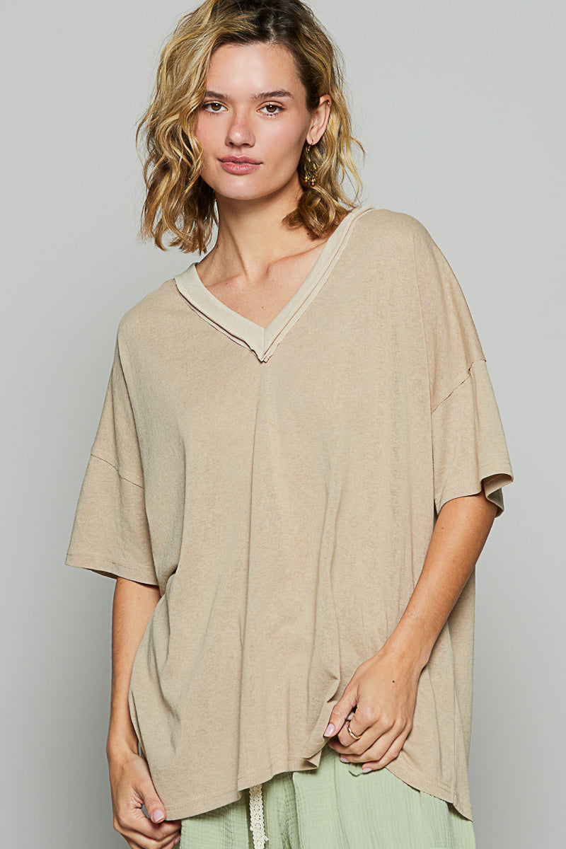 HOLLY TEE