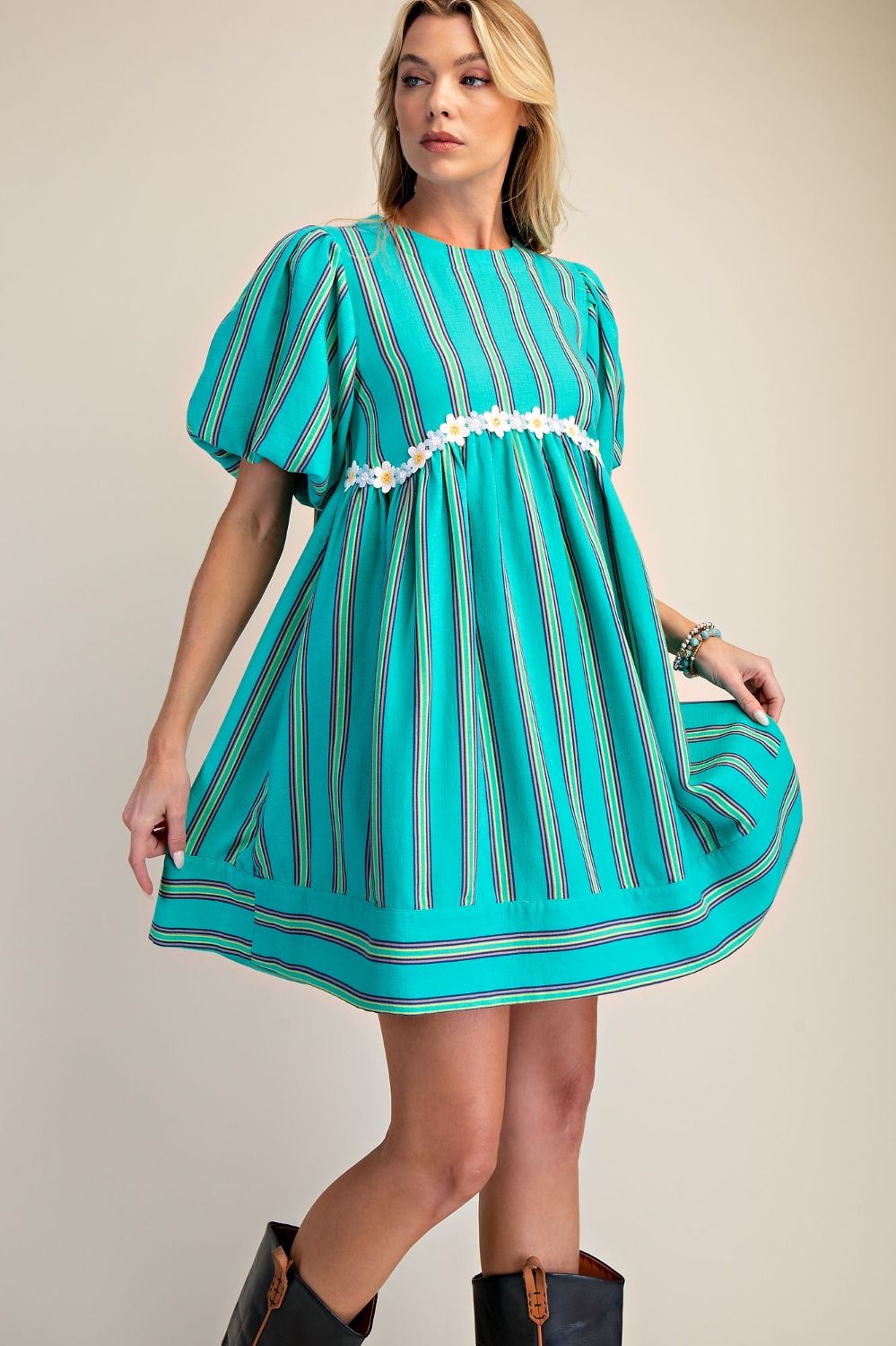 BUBBLE SLEEVE WOVEN DRESS