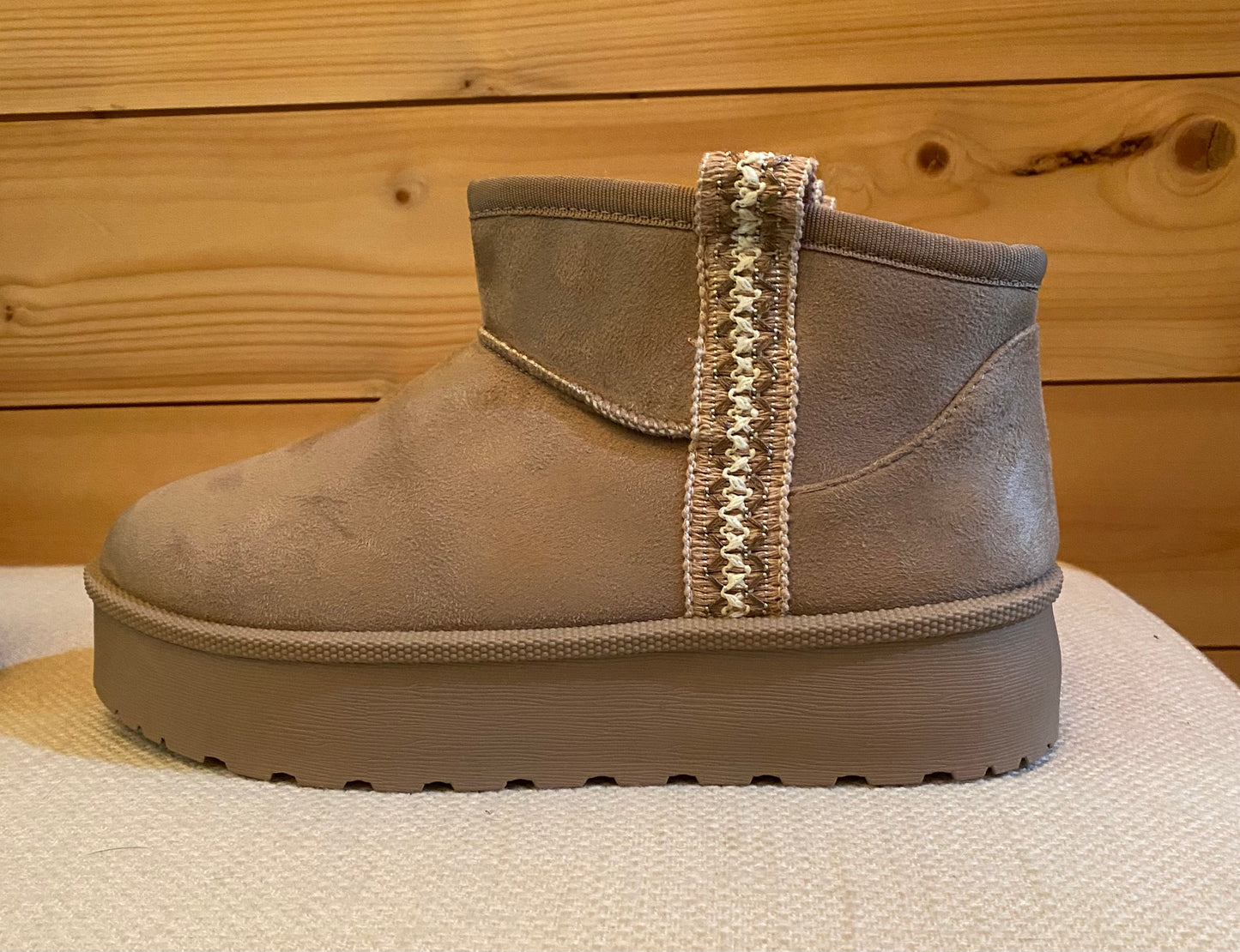 FUR LINED ANKLE BOOTIES