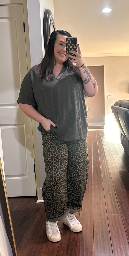 LEOPARD BARREL JEANS