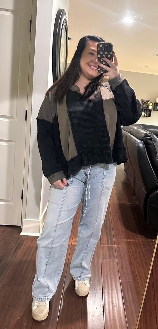 EXPOSED STITCH DETAIL DRAWSTRING BARREL JEANS