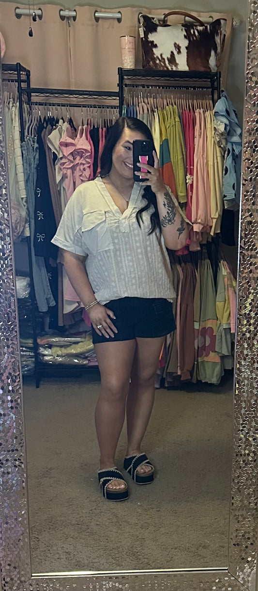 IVY EYELET TOP
