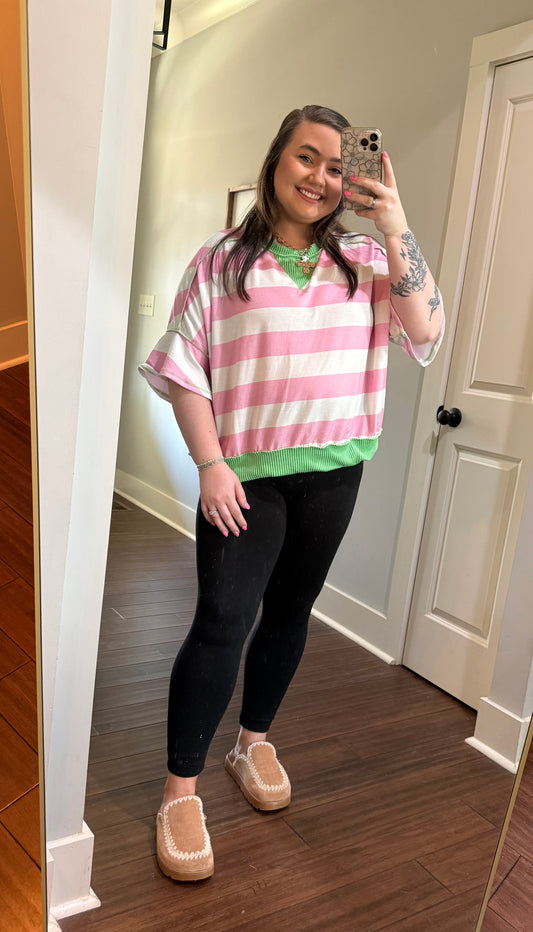 LOOSE FIT FLUTTER SLEEVE **REGULAR AND CURVY SIZES**
