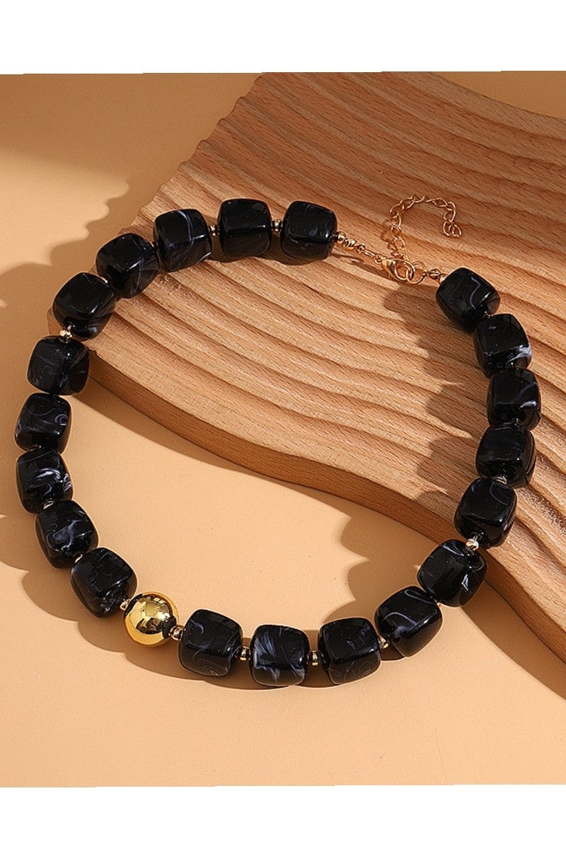 RESIN BEAD NECKLACE
