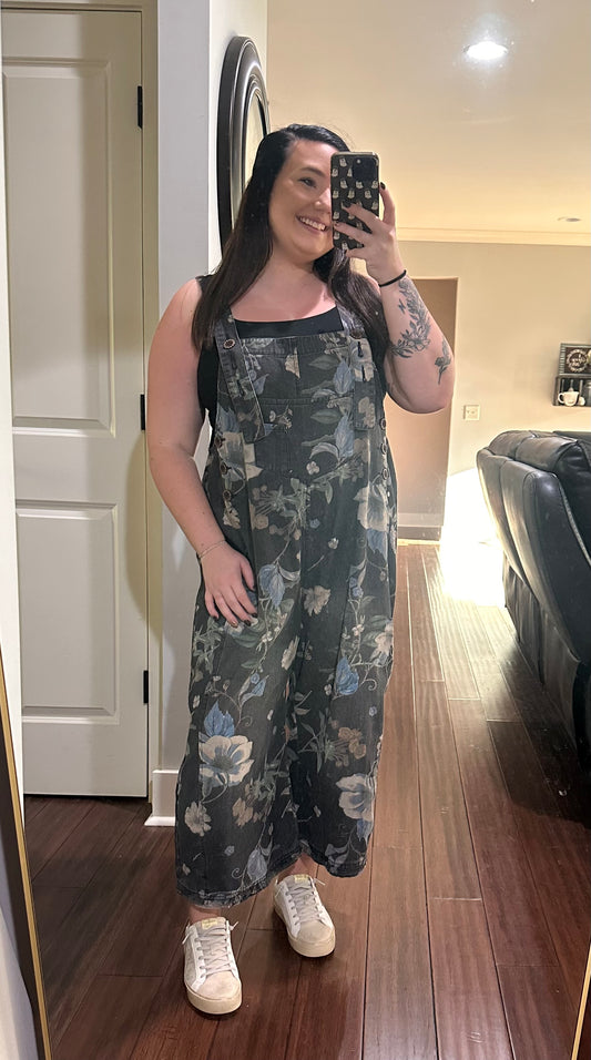 OLIVE CROPPED OVERALLS
