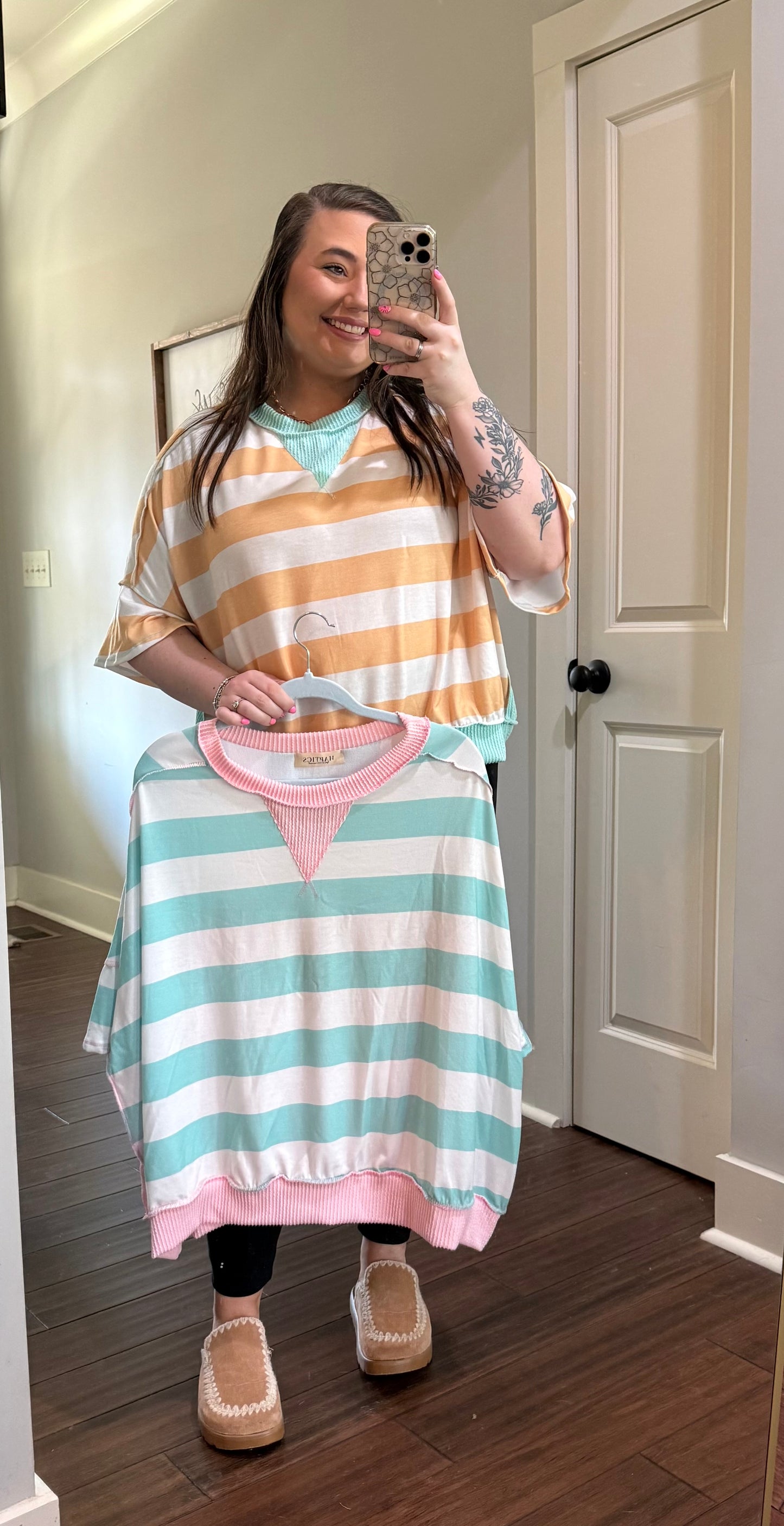 LOOSE FIT FLUTTER SLEEVE **REGULAR AND CURVY SIZES**
