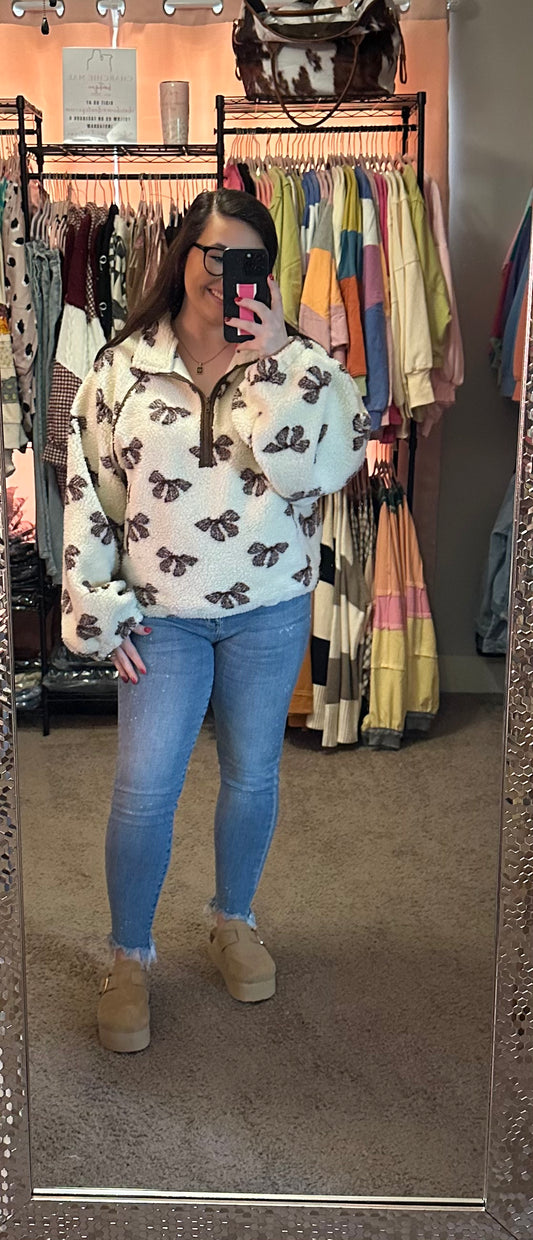 Bow Sherpa Pullover