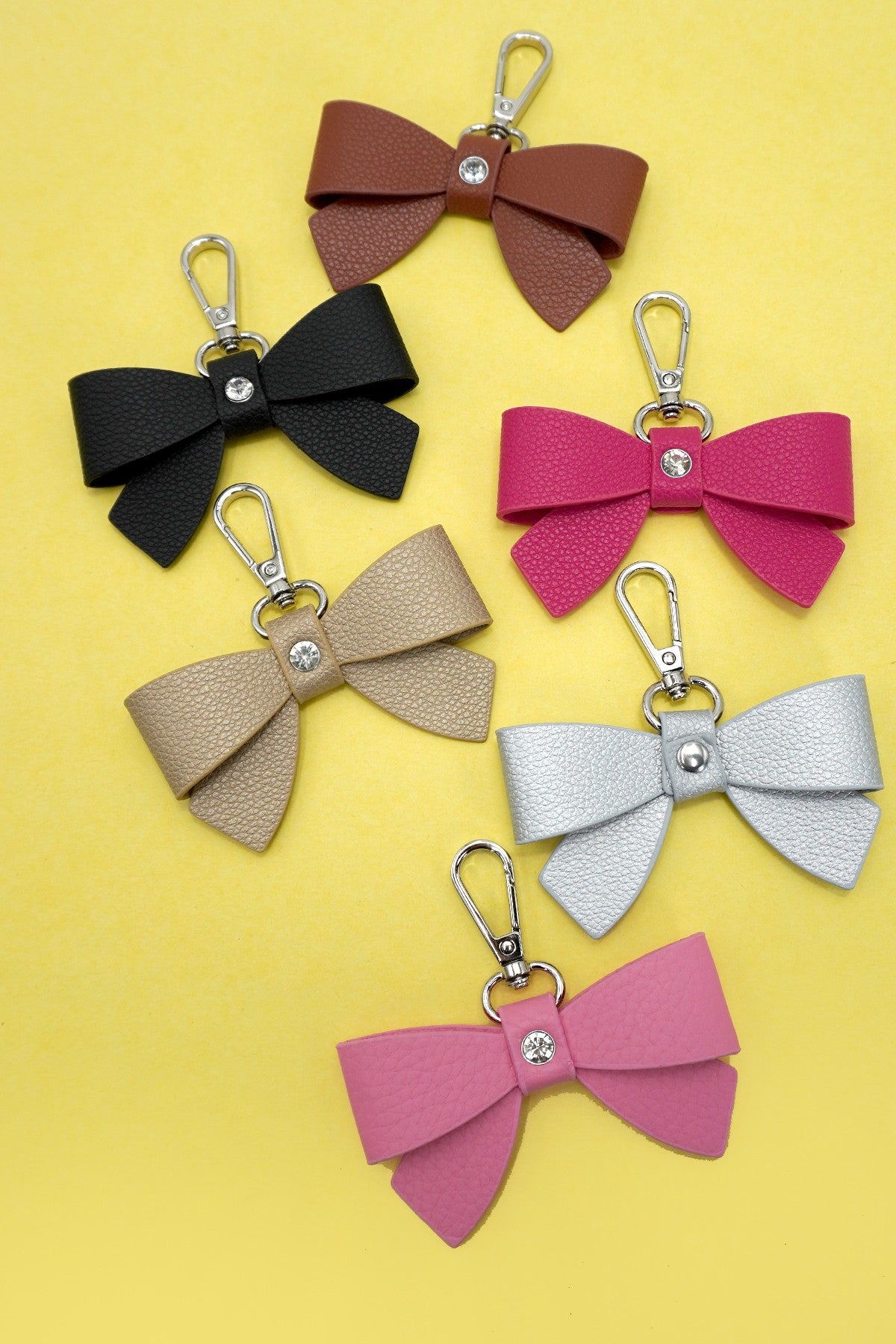 LEATHER BOW CHARM/KEYCHAIN