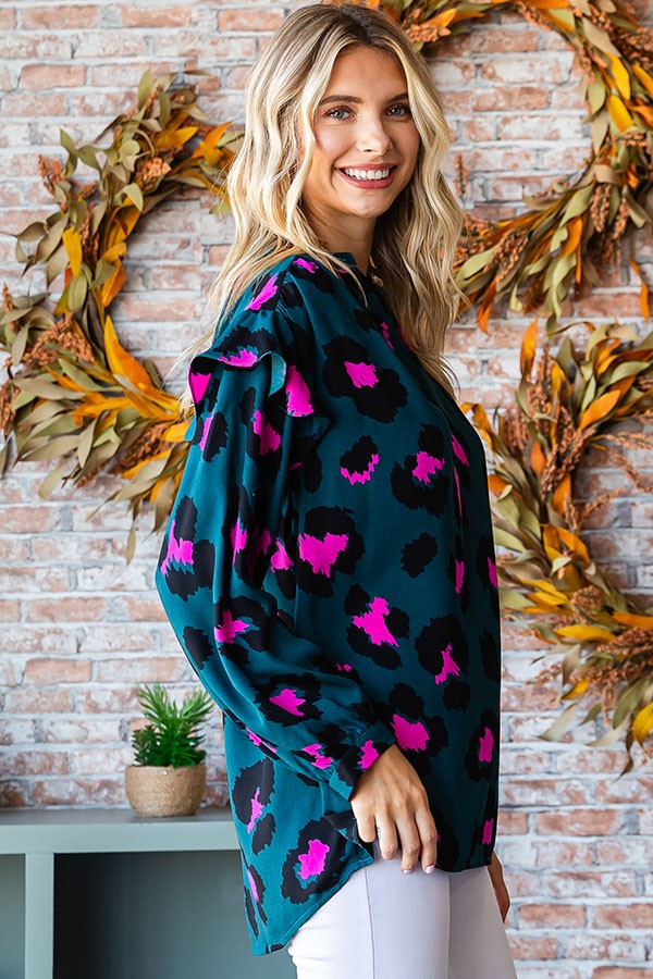 SASSY SUSAN LEOPARD TOP